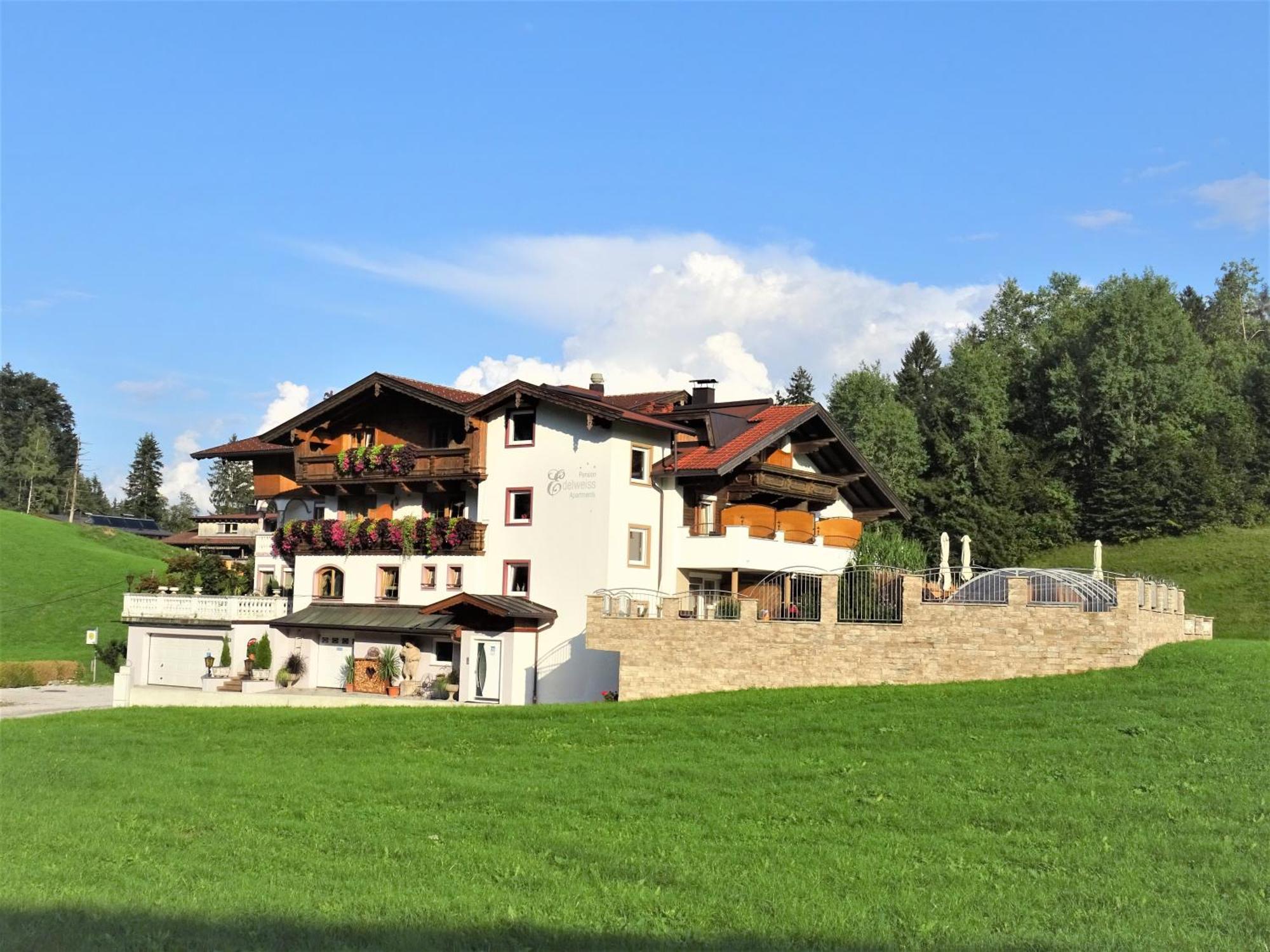 Pension Edelweiss Breitenbach am Inn Luaran gambar