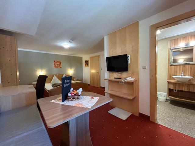 Pension Edelweiss Breitenbach am Inn Luaran gambar
