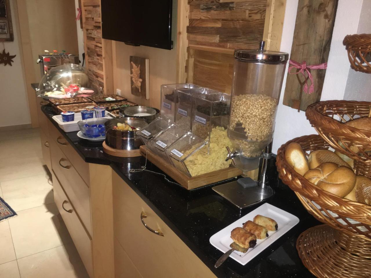 Pension Edelweiss Breitenbach am Inn Luaran gambar